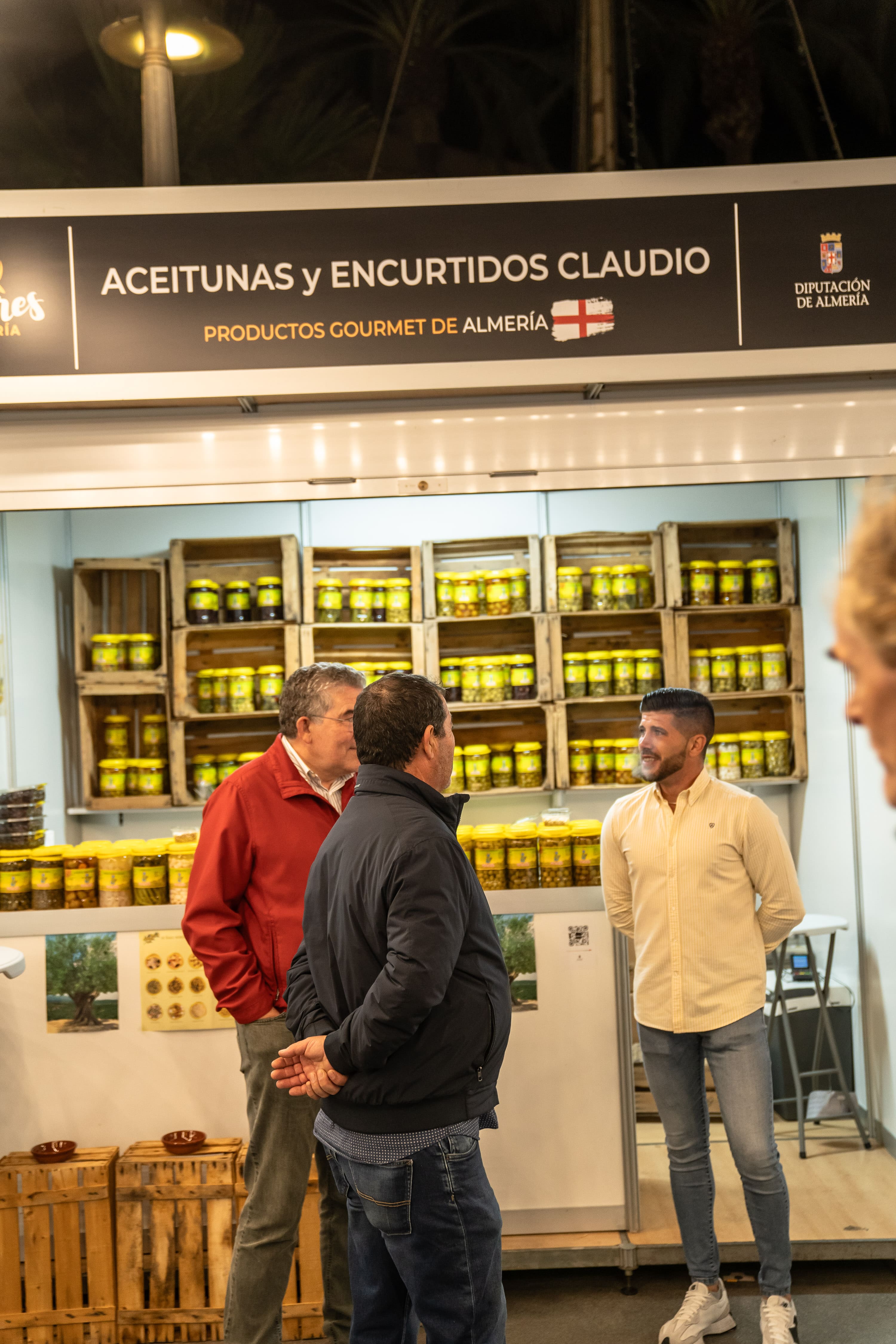 feria sabores almeria navidad aceitunas encurtidos claudio