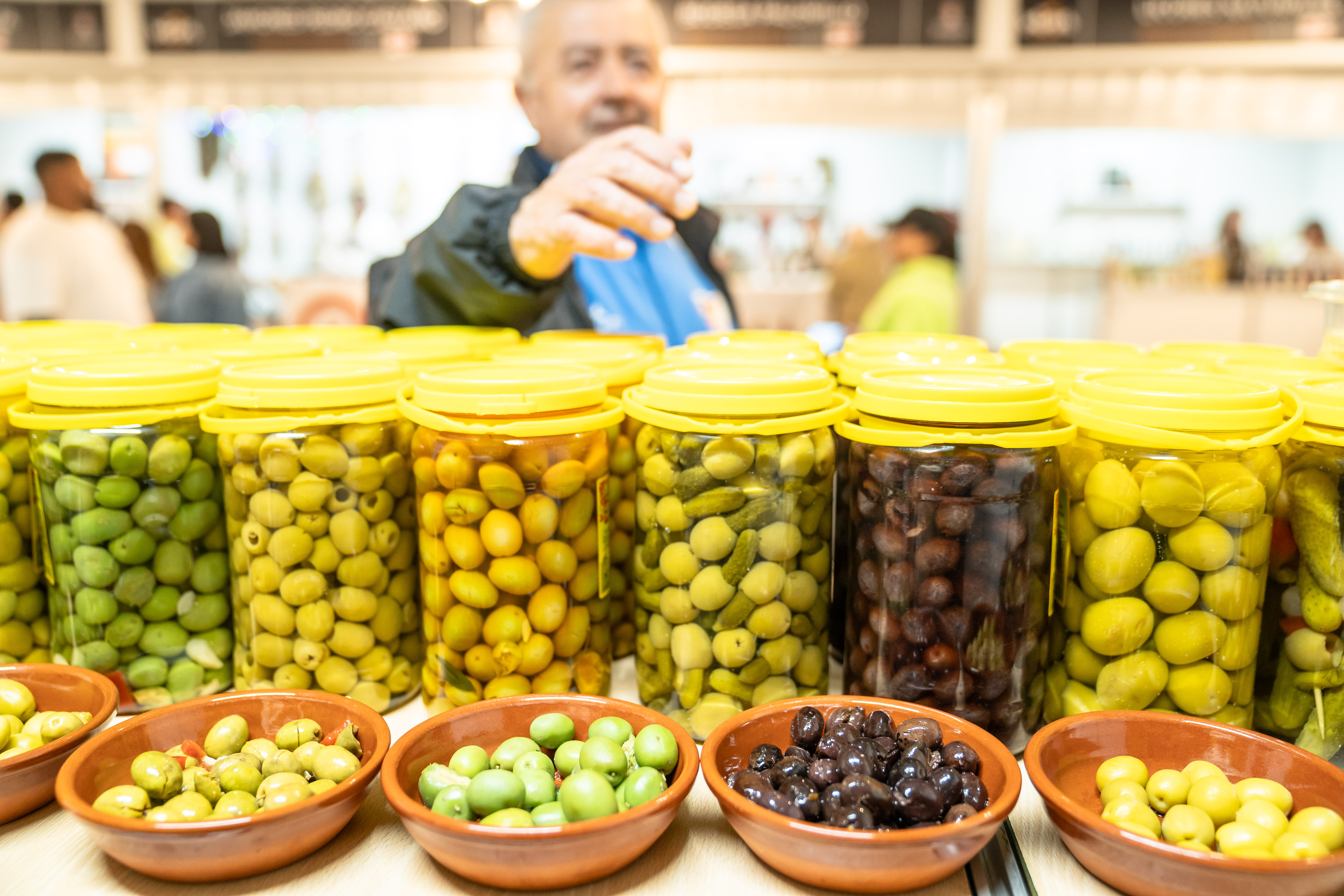 feria sabores almeria navidad aceitunas encurtidos claudio