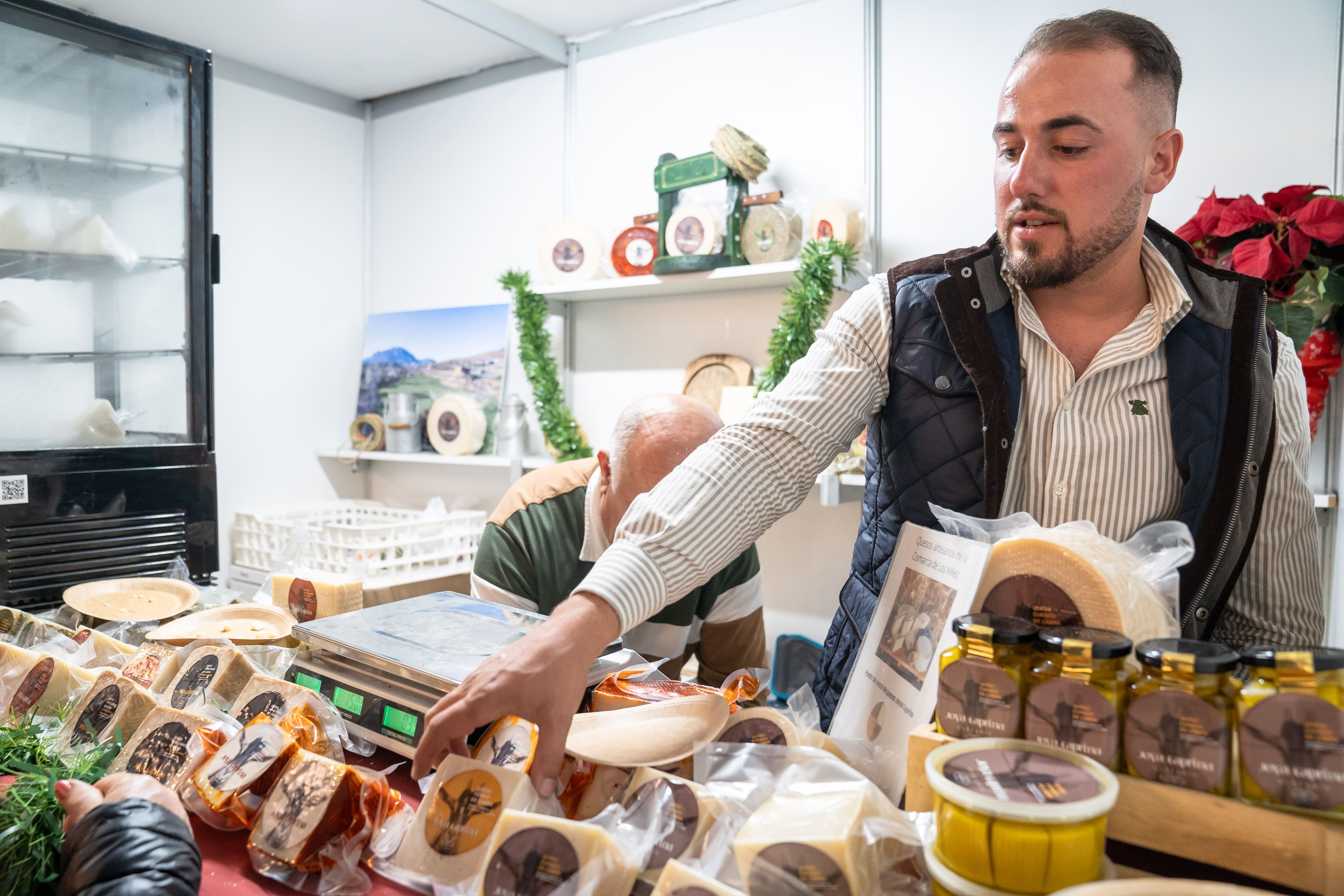 FERIA SABORES ALMERIA NAVIDAD JOYA CAPRINA