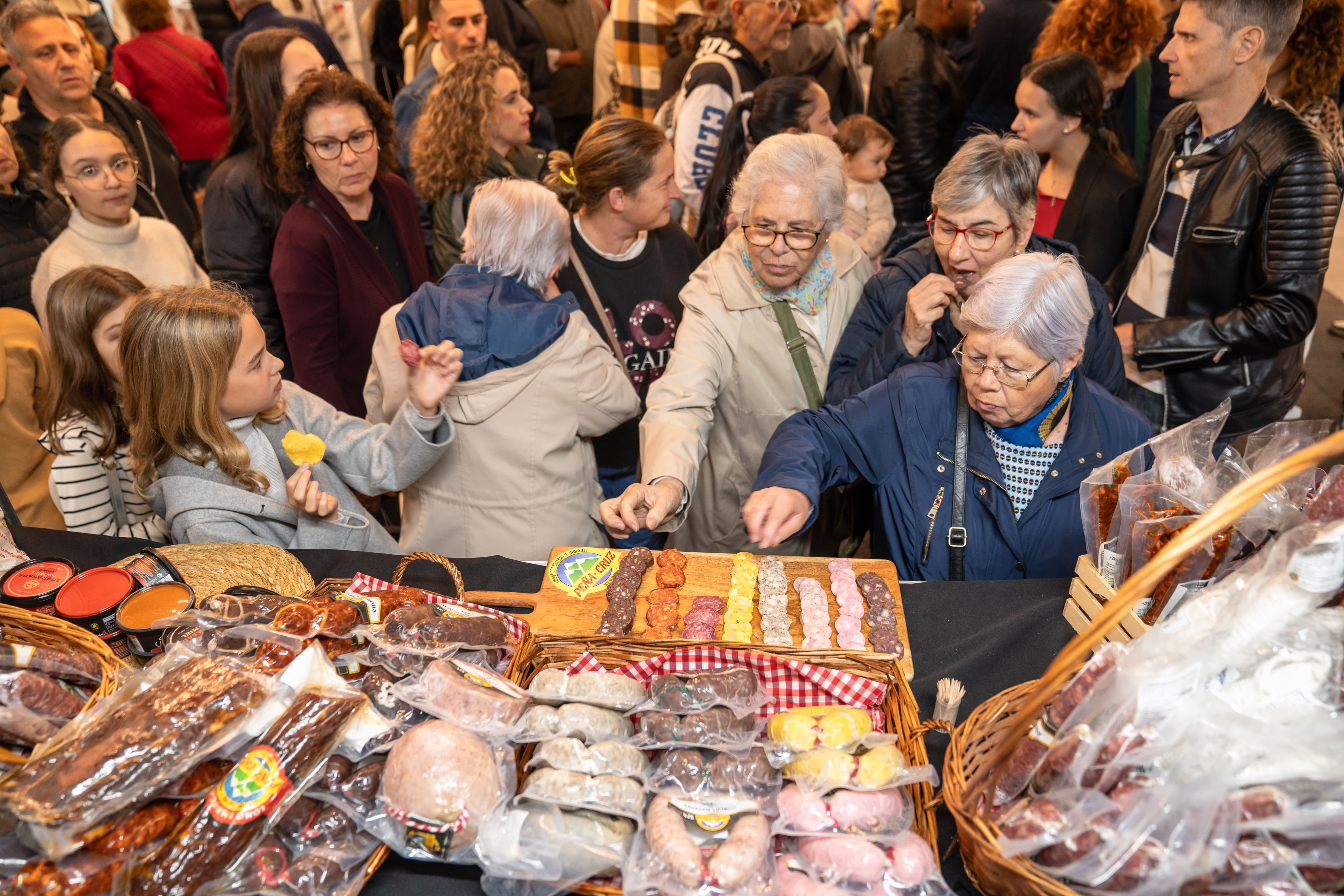 FERIA SABORES ALMERIA NAVIDAD EMBUTIDOS PEÑA CRUZ