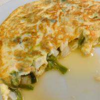 tortilla-ajetes-bacalao